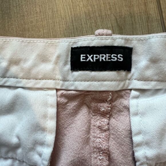 Express stretch shorts pink. Size 31 waist - Picture 3 of 4